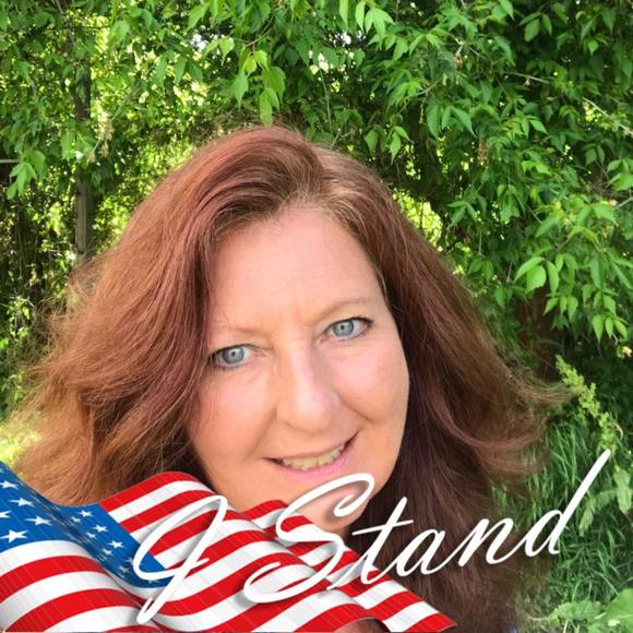 Poshmark profile picture for @catalyst
